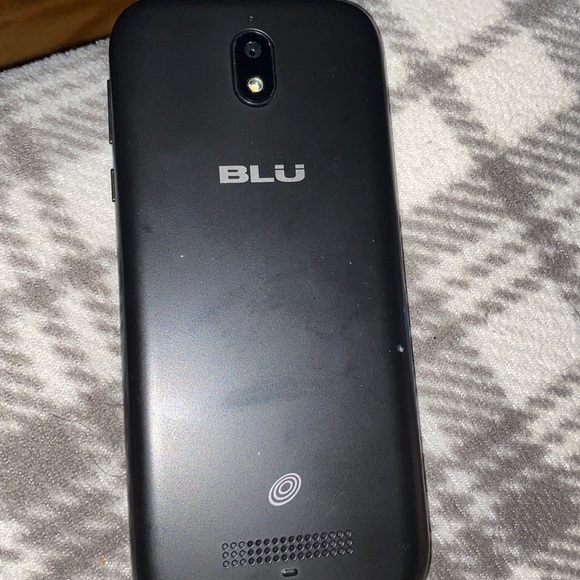BLU VIEW 2 cell phone brand new nothing wrong with it